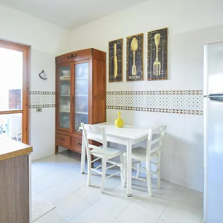 度假居 3 Bedroom Gorgeous In Lavinio *